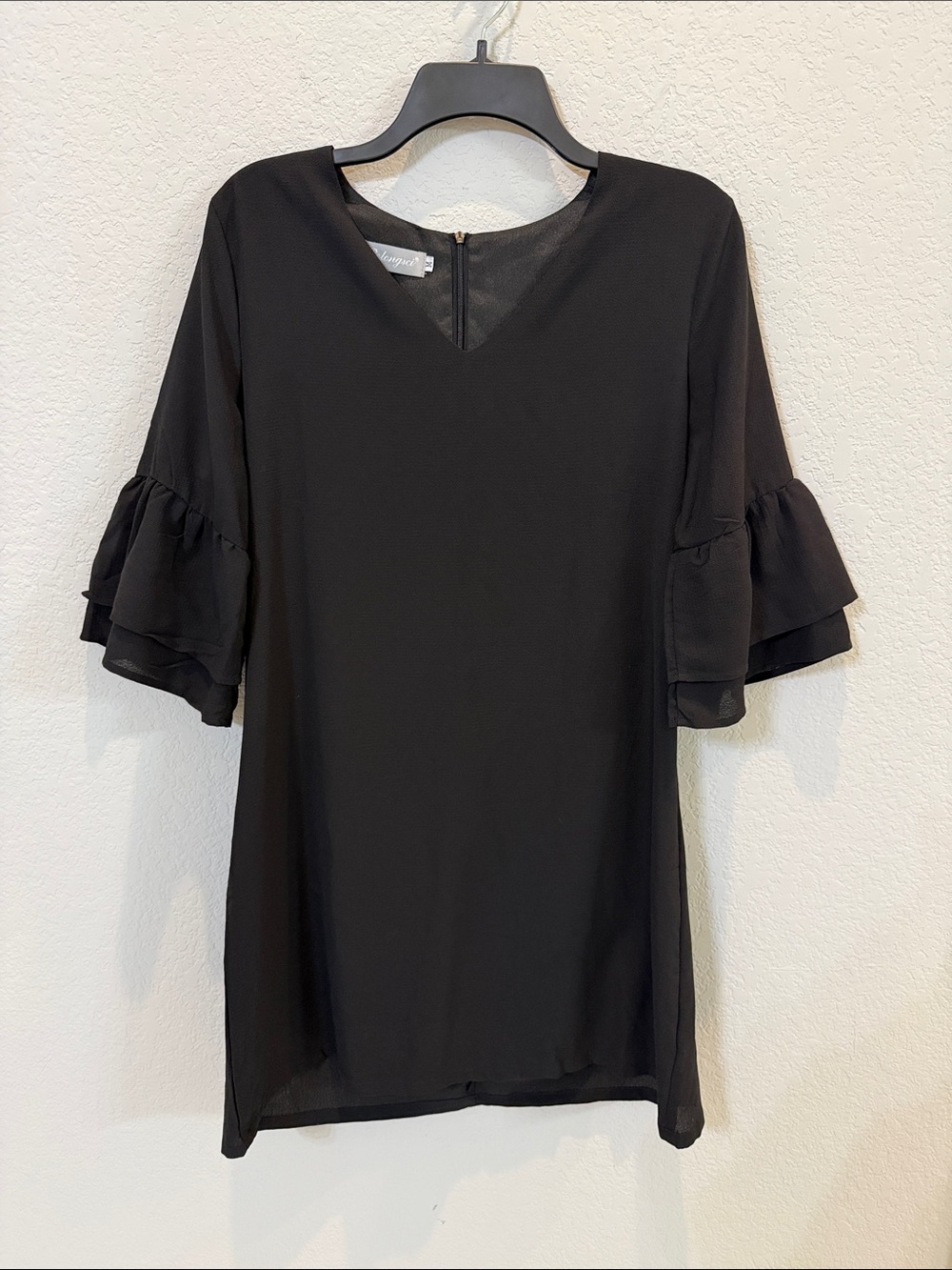 Belongs Black Ruffle 3/4 Sleeve V-Neck Dress